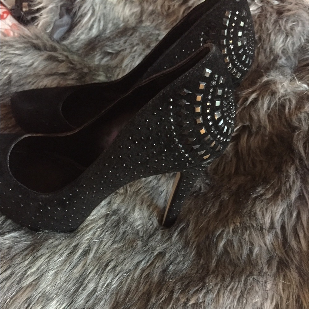 BCBGeneration PUMP HEELS Black size 7